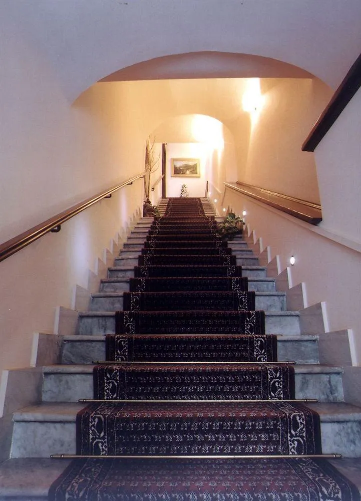 Stesicorea Palace Katanya 3*,  İtalya